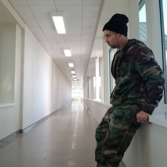 Mens, Womens, n toys!!! - Picture 2 of 2